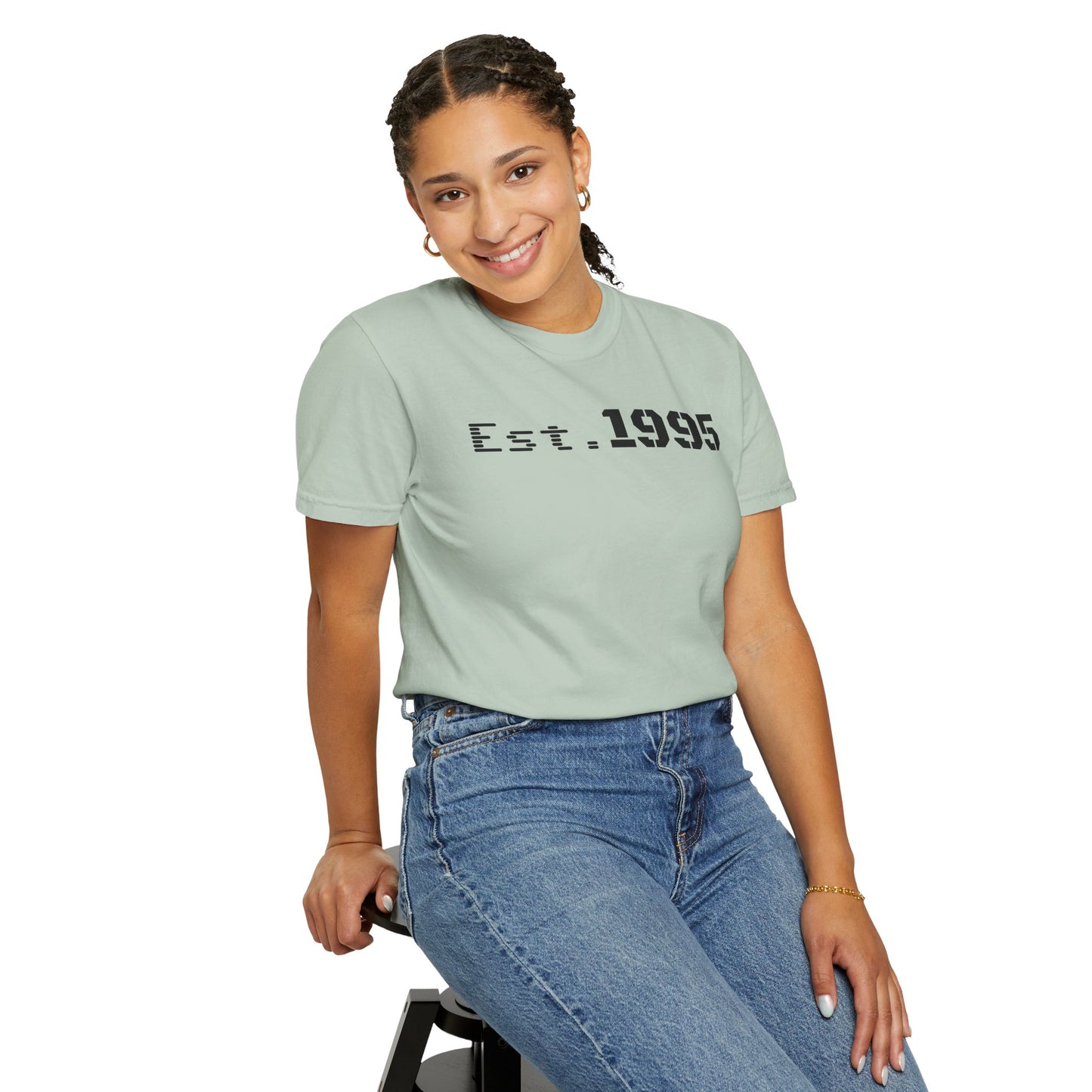 Vintage Est. 1995 T-Shirt, Retro Unisex Tee, Perfect Gift for Birthdays, Casual Wear, Nostalgic Apparel