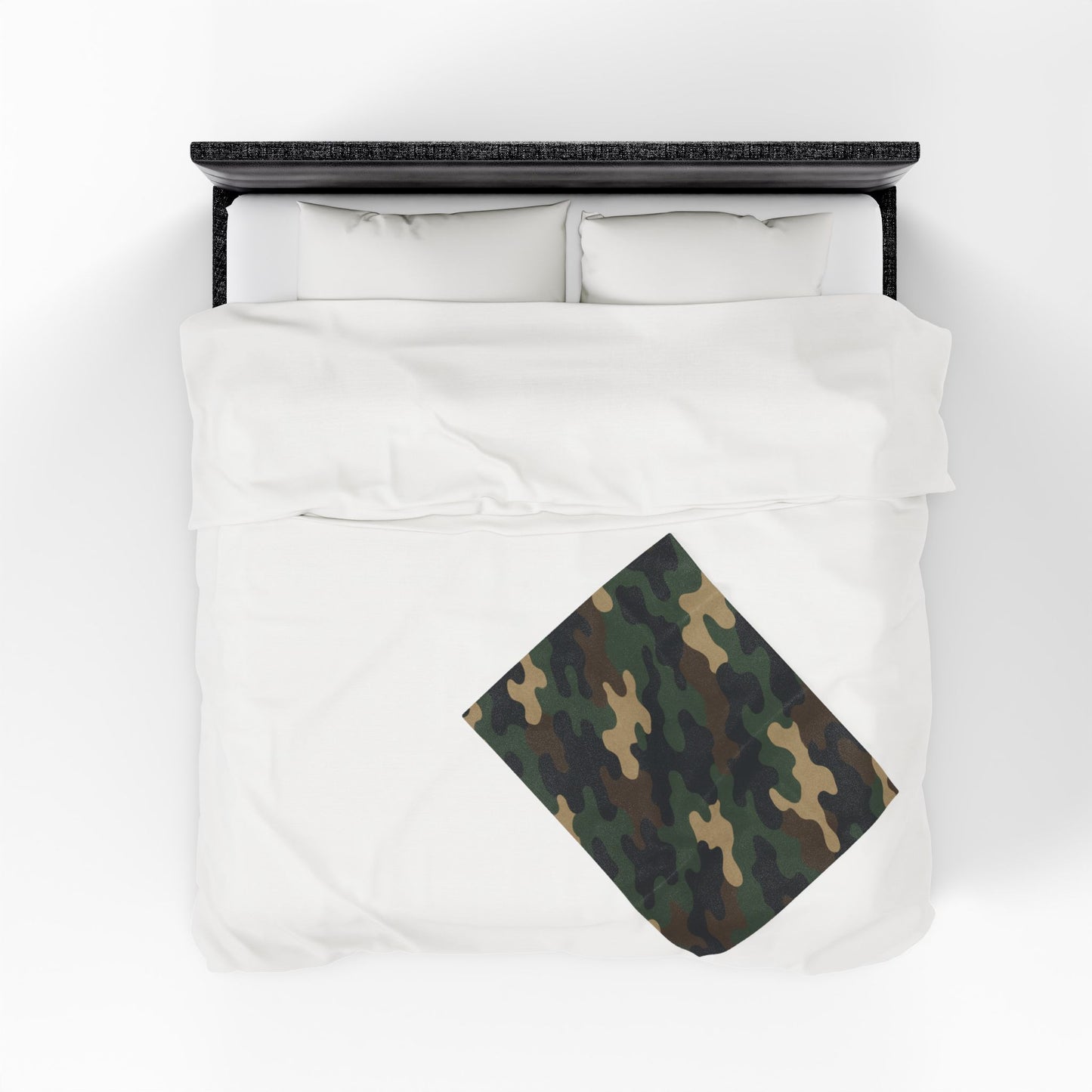 Cozy Camouflage Velveteen Plush Blanket | Ideal for Campouts, Living Room Decor, Gift for Him, Outdoor Adventures, Soft Throw