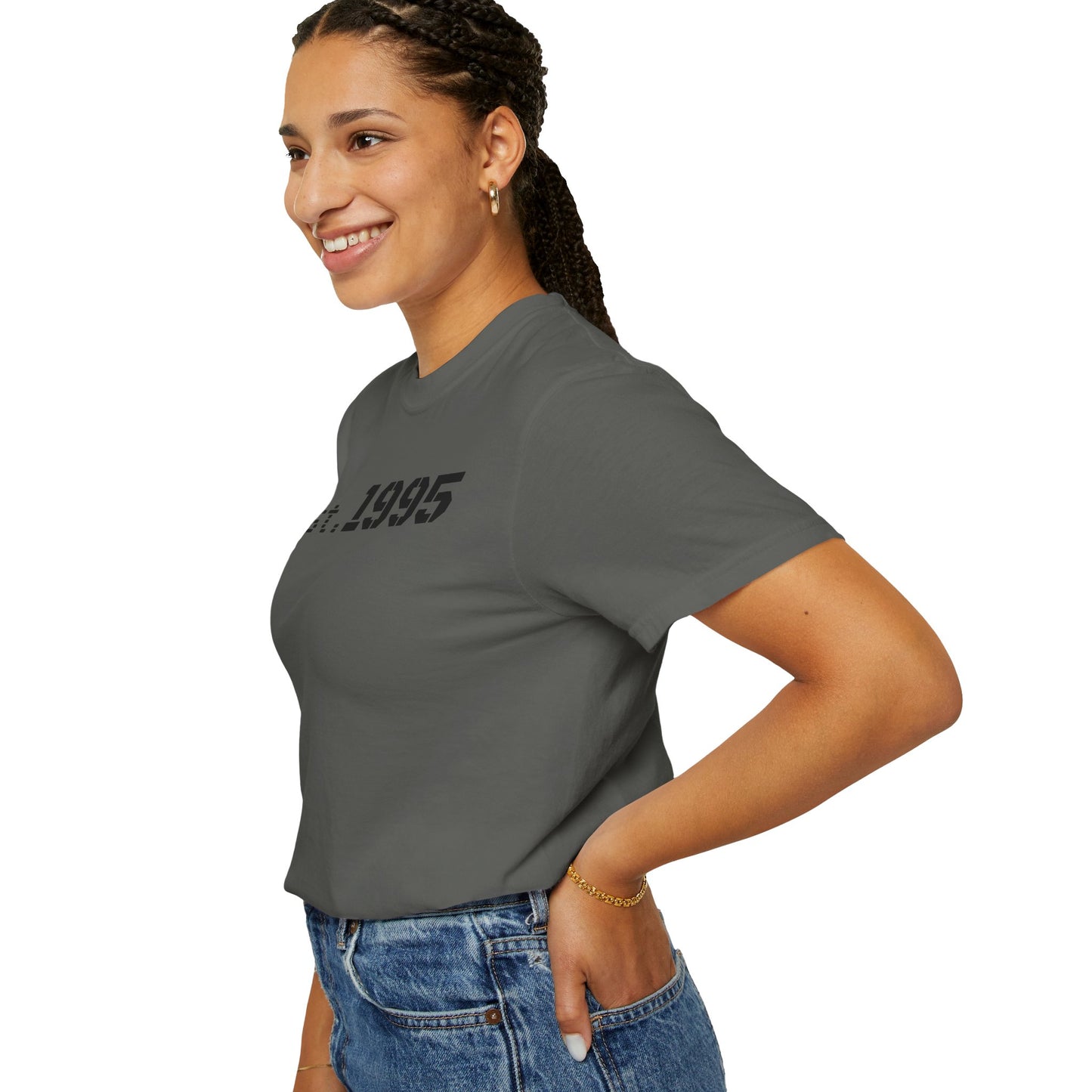 Vintage Est. 1995 T-Shirt, Retro Unisex Tee, Perfect Gift for Birthdays, Casual Wear, Nostalgic Apparel