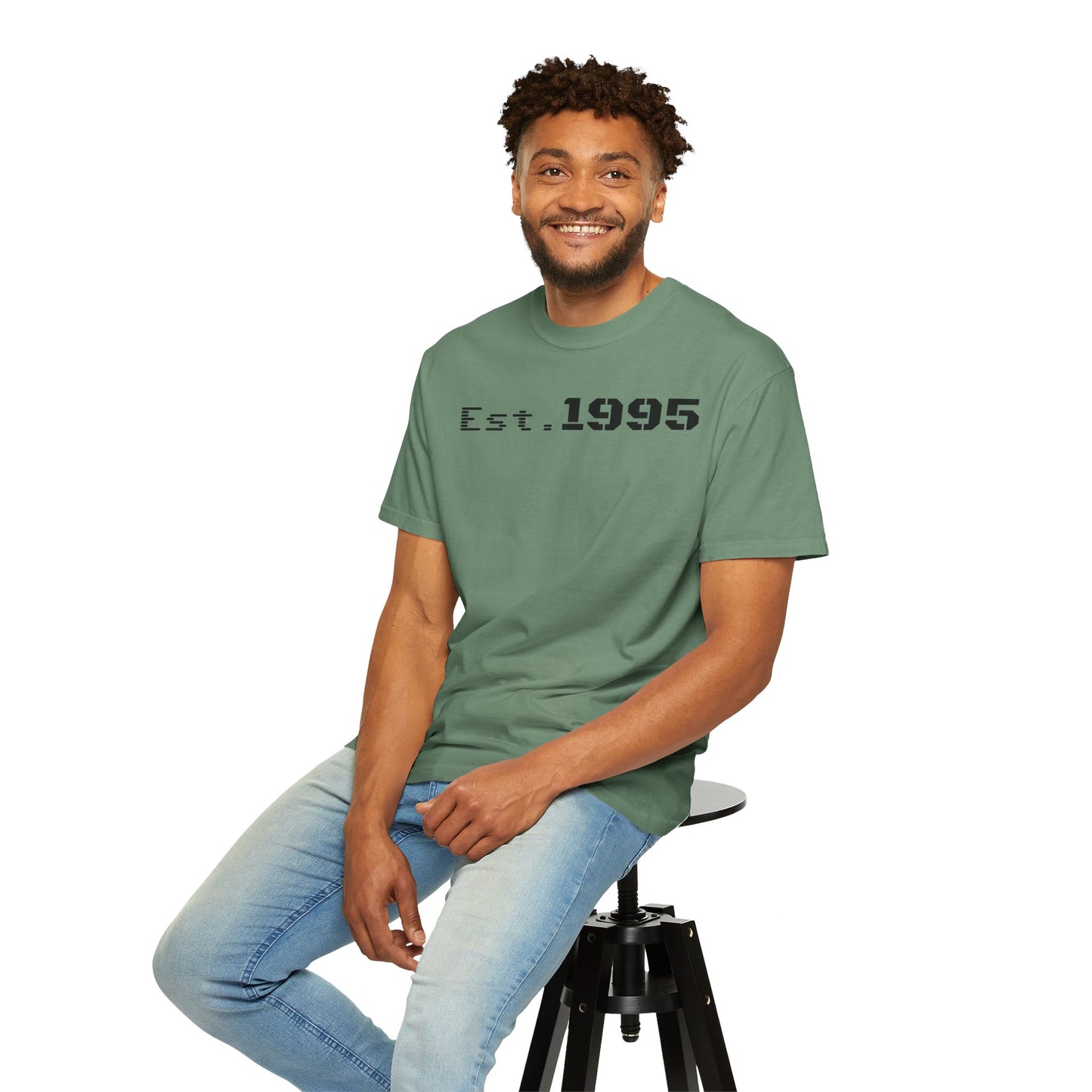 Vintage Est. 1995 T-Shirt, Retro Unisex Tee, Perfect Gift for Birthdays, Casual Wear, Nostalgic Apparel