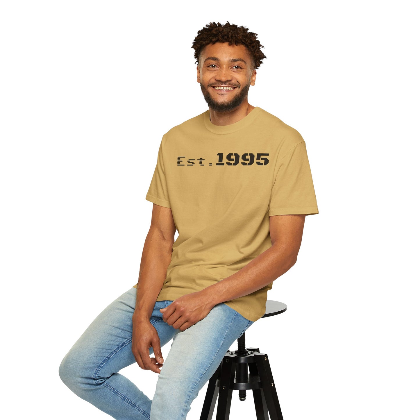 Vintage Est. 1995 T-Shirt, Retro Unisex Tee, Perfect Gift for Birthdays, Casual Wear, Nostalgic Apparel