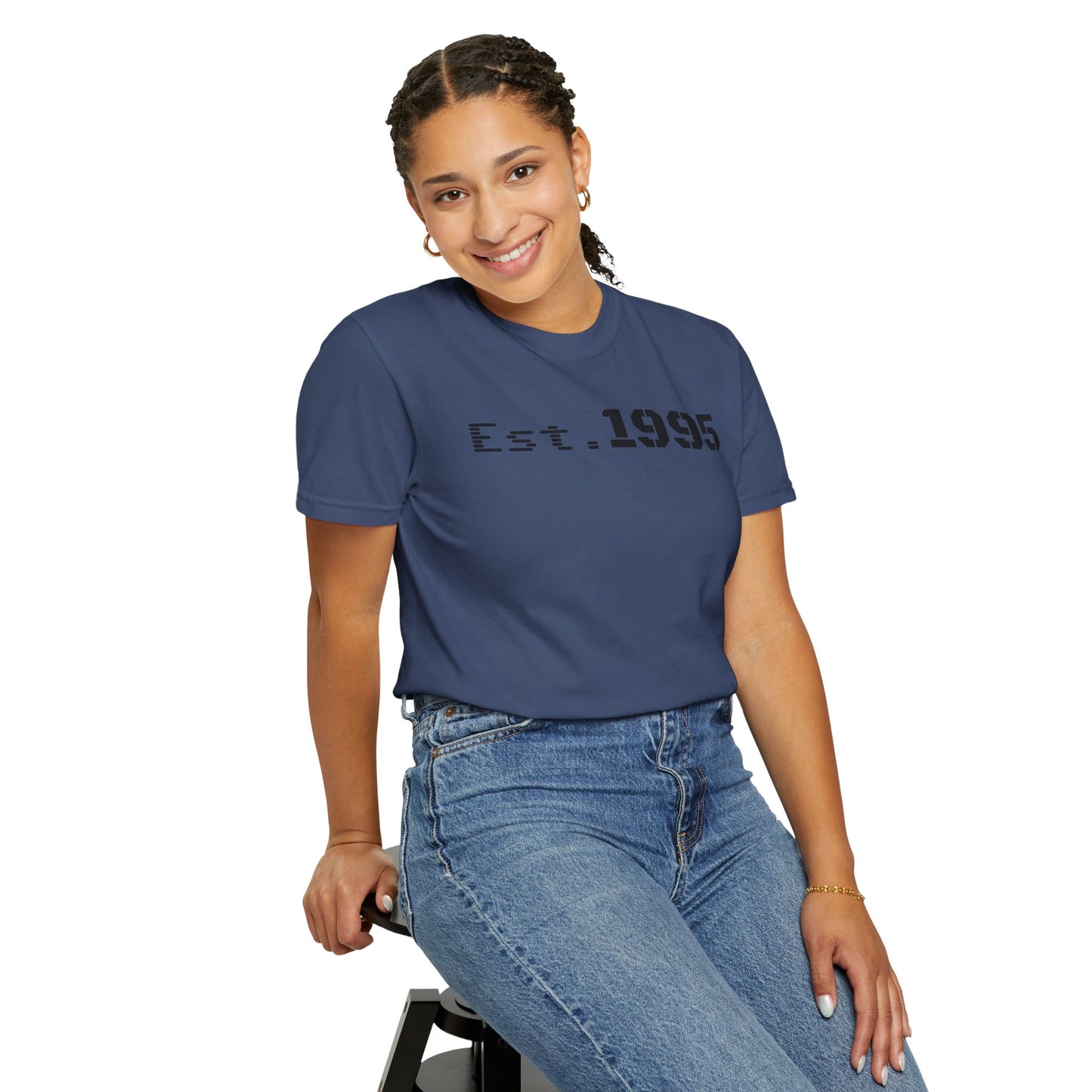 Vintage Est. 1995 T-Shirt, Retro Unisex Tee, Perfect Gift for Birthdays, Casual Wear, Nostalgic Apparel