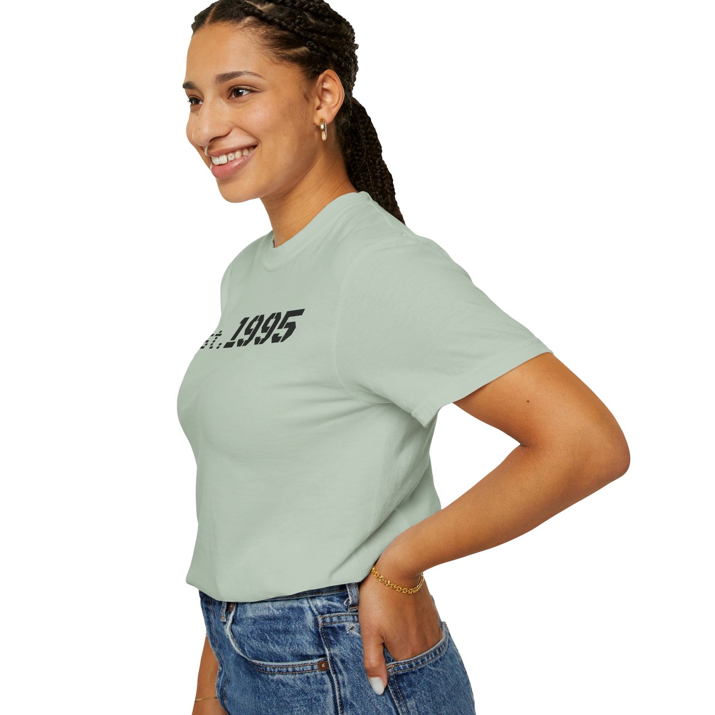 Vintage Est. 1995 T-Shirt, Retro Unisex Tee, Perfect Gift for Birthdays, Casual Wear, Nostalgic Apparel