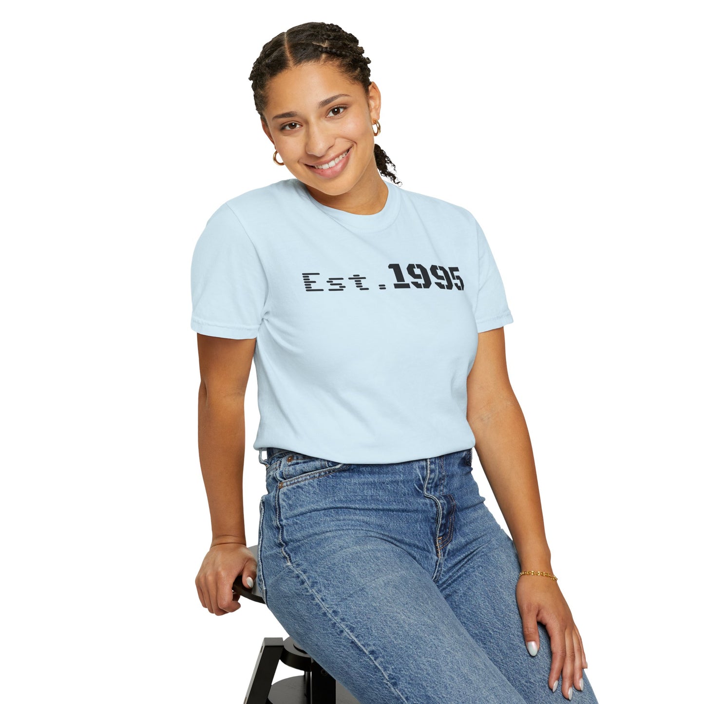 Vintage Est. 1995 T-Shirt, Retro Unisex Tee, Perfect Gift for Birthdays, Casual Wear, Nostalgic Apparel