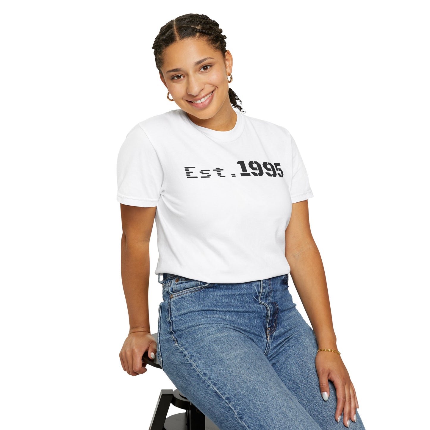 Vintage Est. 1995 T-Shirt, Retro Unisex Tee, Perfect Gift for Birthdays, Casual Wear, Nostalgic Apparel