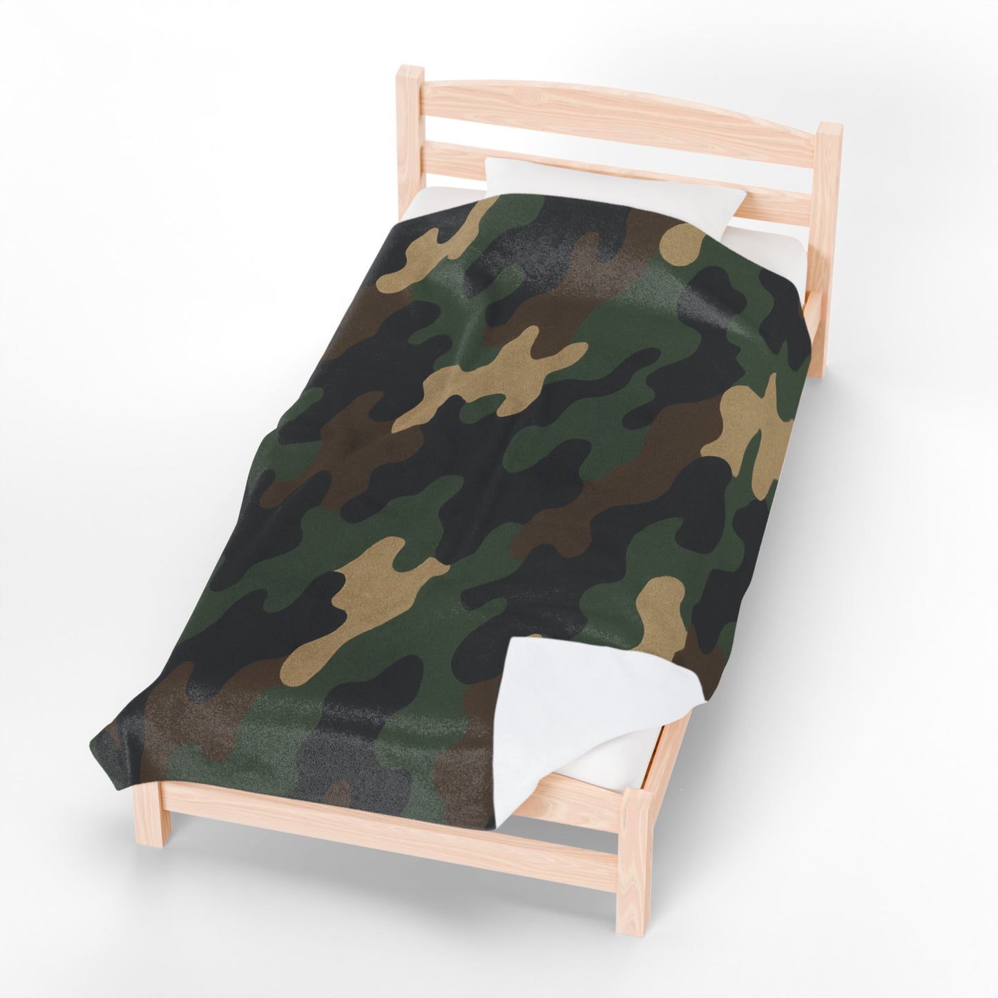 Cozy Camouflage Velveteen Plush Blanket | Ideal for Campouts, Living Room Decor, Gift for Him, Outdoor Adventures, Soft Throw