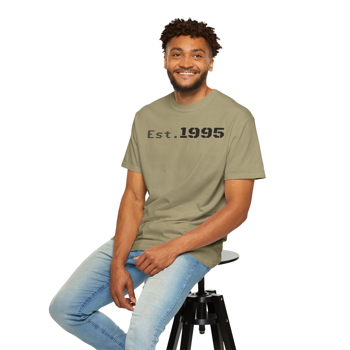 Vintage Est. 1995 T-Shirt, Retro Unisex Tee, Perfect Gift for Birthdays, Casual Wear, Nostalgic Apparel