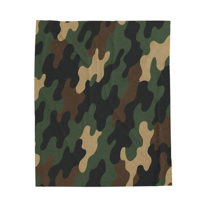 Cozy Camouflage Velveteen Plush Blanket | Ideal for Campouts, Living Room Decor, Gift for Him, Outdoor Adventures, Soft Throw